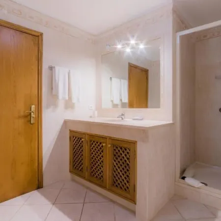 Βίλα Bonsal - Modern In A Prime Location Near The Luxury Golf Courses Αλμπουφέιρα