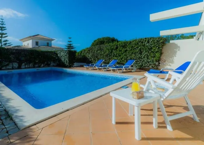 Bonsal - Modern In A Prime Location Near The Luxury Golf Courses